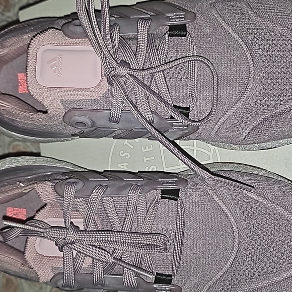 Ultraboost 22 Running Shoes - Picture 9 of 15